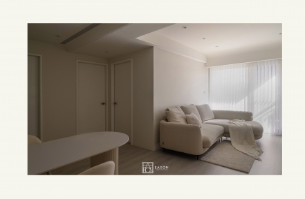 OC-117_Simply White